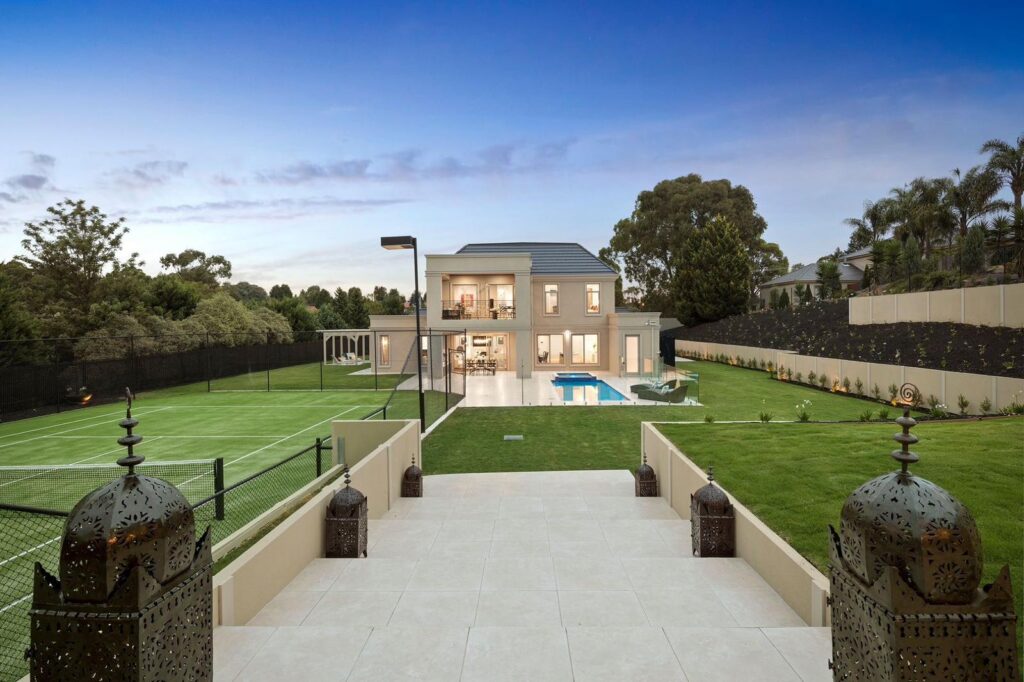 Paragon Tiling and Stone